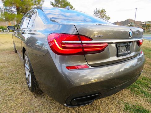 Used 2016 BMW 750i xDrive 750i xDrive image 5