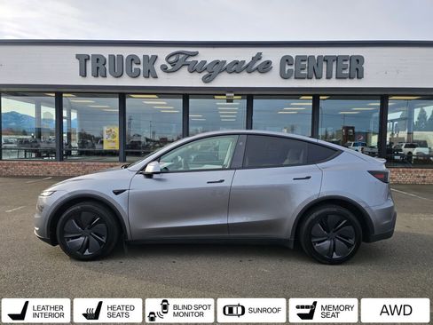 Used 2026 Tesla Model Y Long Range image 1
