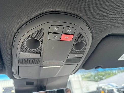 Used 2024 Genesis G70 2.5T RWD image 25