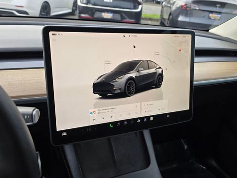 Used 2022 Tesla Model Y Performance image 27