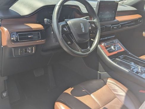 Used 2023 Lincoln Aviator Reserve w/ Equipment Group 201A RWD image 11