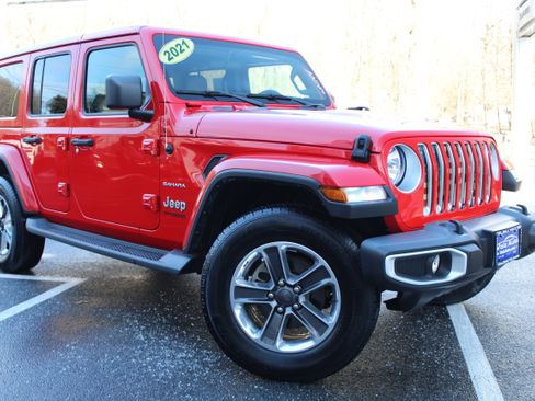 Certified 2021 Jeep Wrangler Unlimited Sahara w/ Cold Weather Group image 4