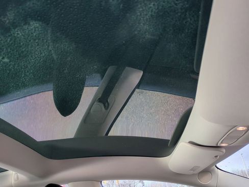 Used 2022 Tesla Model 3 Performance image 23