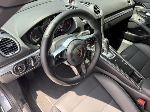 Certified 2025 Porsche 718 Cayman RWD image 4