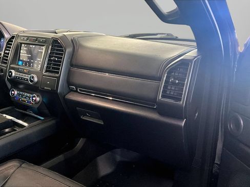 Used 2019 Ford Expedition Limited AWD/4WD image 14