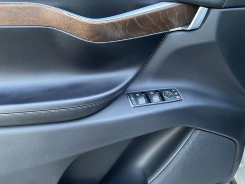 Used 2016 Tesla Model X 75D image 12