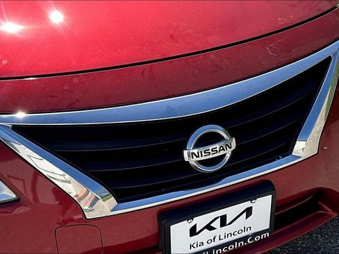 Used 2019 Nissan Versa SV FWD image 29