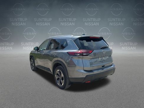 Used 2025 Nissan Rogue SV w/ SV Premium Package FWD image 37