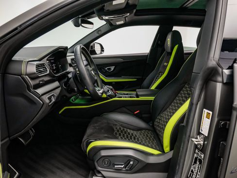 Used 2022 Lamborghini Urus AWD/4WD image 41