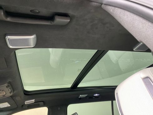 Used 2025 Cadillac Escalade ESV Sport Platinum w/ LPO, ONYX Package image 10