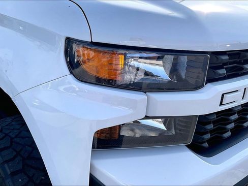 Used 2022 Chevrolet Silverado 1500 Custom image 39