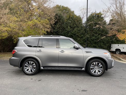 Used 2019 Nissan Armada SL w/ Premium Package image 10