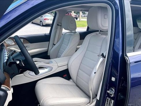 Used 2025 Mercedes-Benz GLE 350 4MATIC image 8