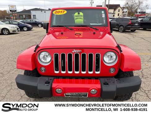Used 2017 Jeep Wrangler Unlimited Sahara w/ Dual Top Group image 9
