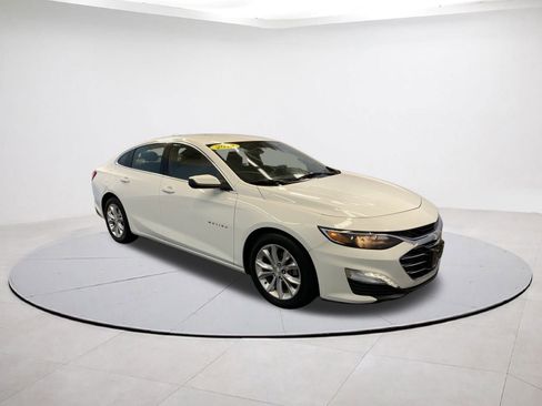 Used 2019 Chevrolet Malibu LT image 1