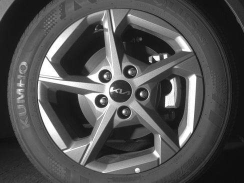 Used 2025 Kia K4 LXS image 13