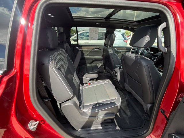 Used 2024 GMC Acadia Denali w/ LPO, Floor Liner Package AWD/4WD image 24