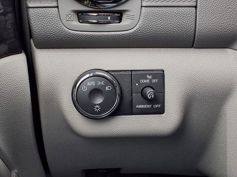 Used 2015 Buick Enclave Leather image 10