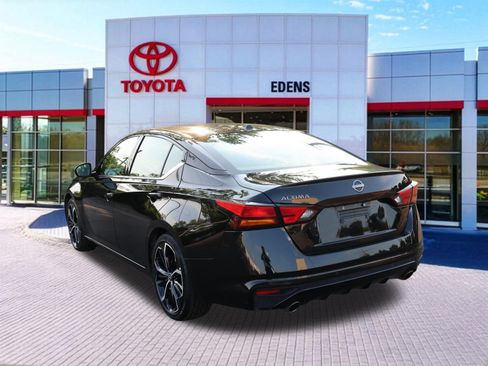 Used 2024 Nissan Altima 2.5 SR FWD image 7