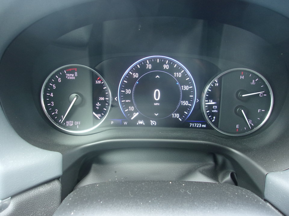 Used 2024 Buick Enclave Premium AWD/4WD image 11