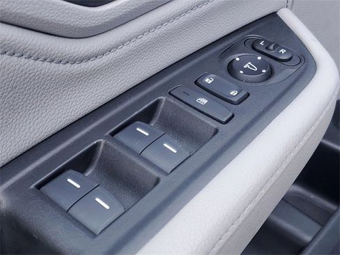 Used 2019 Honda Odyssey Touring image 12