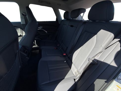 New 2025 Audi Q5 Premium Plus image 16