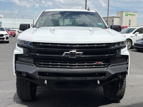 Used 2020 Chevrolet Silverado 1500 LT Trail Boss AWD/4WD image 2