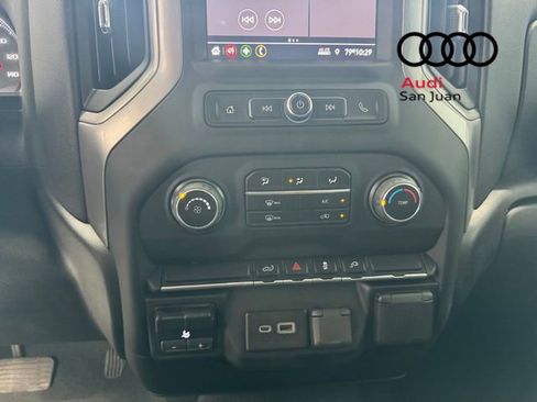 Used 2022 Chevrolet Silverado 2500 Custom w/ Custom Value Package AWD/4WD image 23