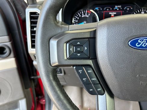 Used 2020 Ford Expedition XLT w/ Equipment Group 202A RWD image 21