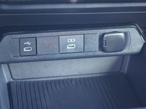 Used 2023 Toyota Prius Prime Premium image 30