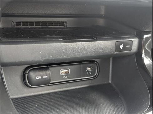 Used 2025 Kia Seltos EX w/ EX Sunroof Package AWD/4WD image 17