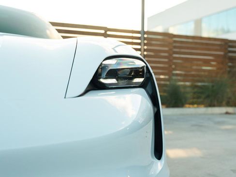 Used 2022 Porsche Taycan Turbo S image 22