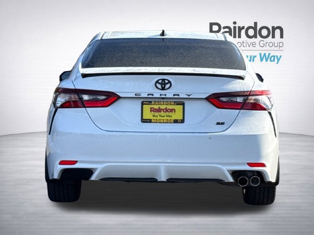 Used 2023 Toyota Camry SE FWD image 6