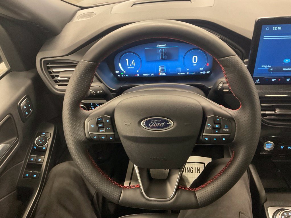 Used 2025 Ford Escape ST-Line Elite w/ Premium Technology Package AWD/4WD image 15