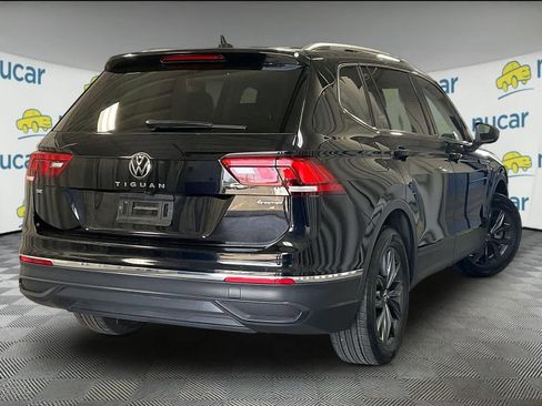 Used 2023 Volkswagen Tiguan SE image 5