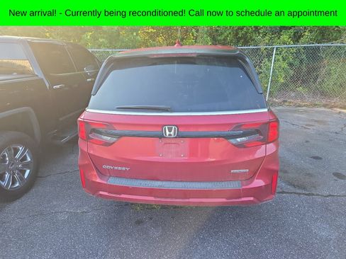 Used 2025 Honda Odyssey Touring image 5