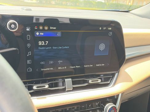 Used 2025 Chevrolet Equinox ACTIV w/ Safety and Technology Package image 19