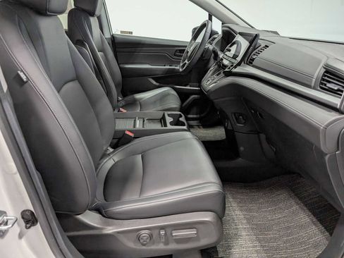 Certified 2024 Honda Odyssey EX-L image 45
