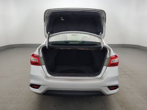 Used 2019 Nissan Sentra S FWD image 29