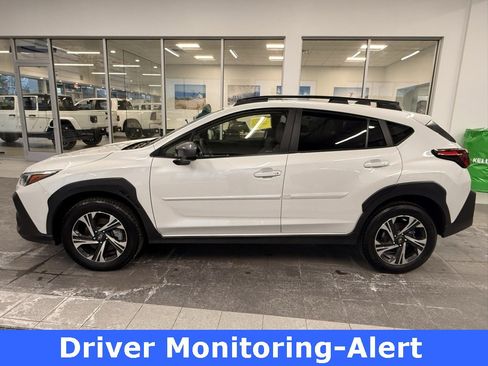 Used 2024 Subaru Crosstrek 2.0i Premium image 5