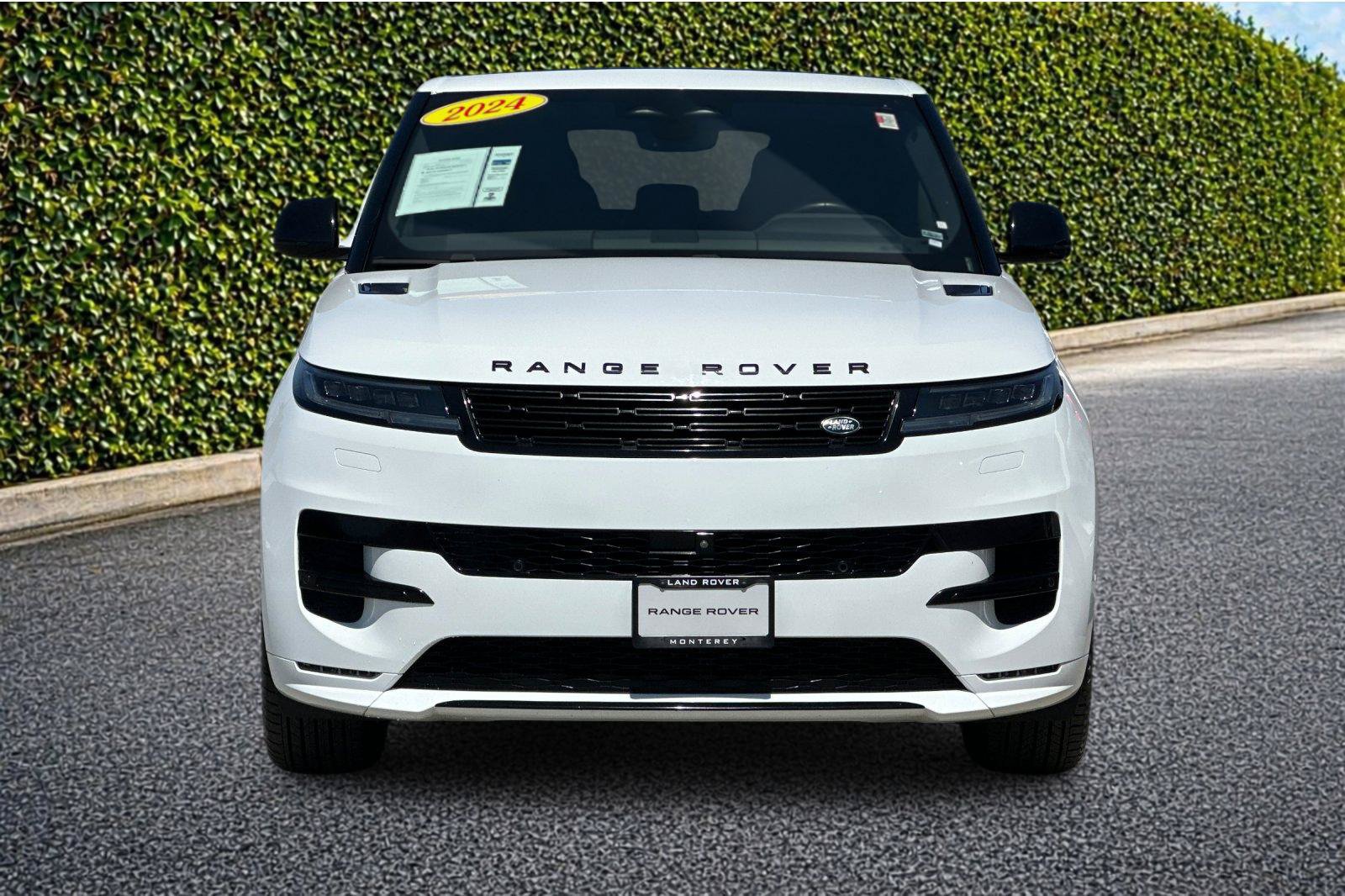 Used 2024 Land Rover Range Rover Sport Dynamic SE AWD/4WD image 9
