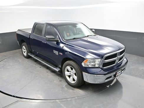 Used 2019 RAM 1500 Classic SLT AWD/4WD image 31