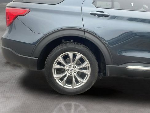 Used 2023 Ford Explorer XLT w/ Equipment Group 202A image 23