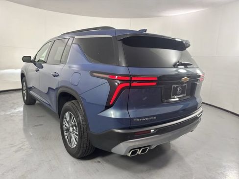 Used 2024 Chevrolet Traverse LT w/ LPO, Floor Liner Package FWD image 32