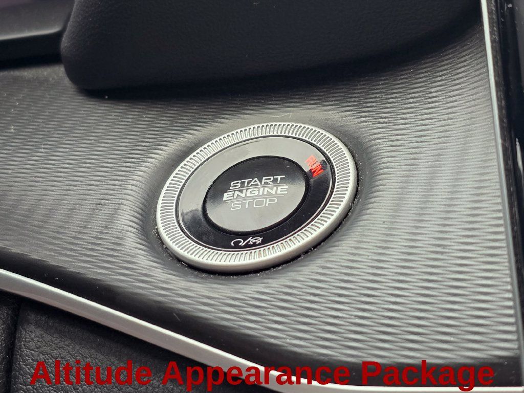 Used 2024 Jeep Grand Cherokee Altitude RWD image 20