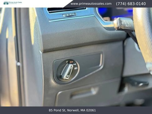 Used 2022 Volkswagen Tiguan SE R-Line AWD/4WD image 11