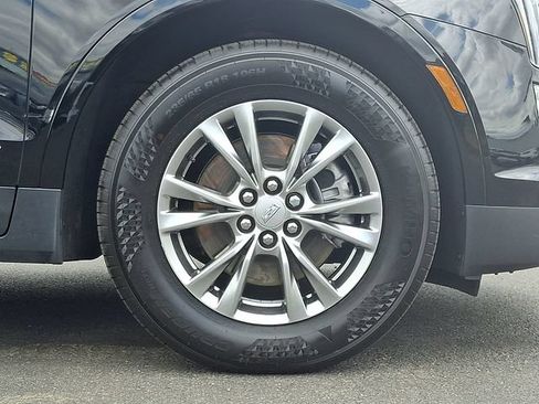 Used 2023 Cadillac XT5 Premium Luxury w/ LPO, Floor Liner Package AWD/4WD image 8