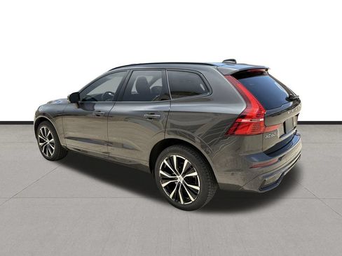 Used 2024 Volvo XC60 B5 Plus AWD/4WD image 7