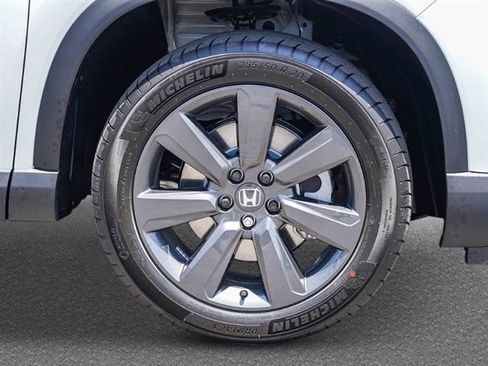 New 2025 Honda Pilot Sport image 7