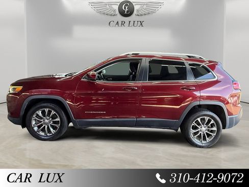 Used 2019 Jeep Cherokee Latitude Plus FWD image 2